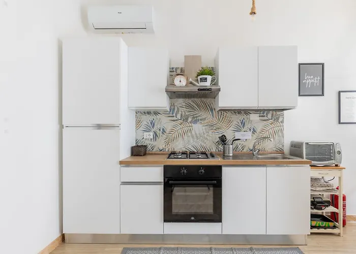 Saffi By Wonderful Italy * Bologna